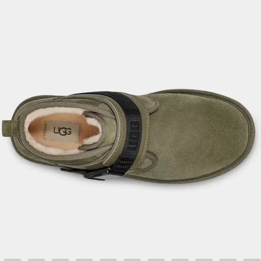 UGG Neumel SnapBack